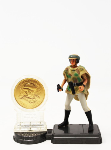 Princess Leia (in Endor Gear) w/Coin